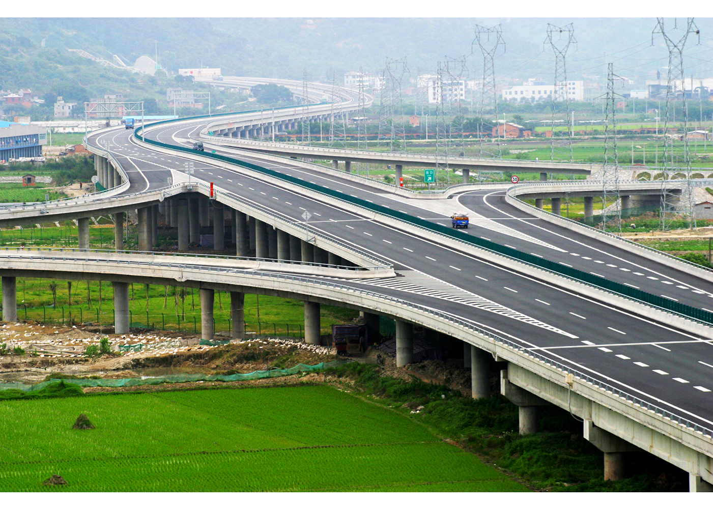福建罗长高速公路.jpg